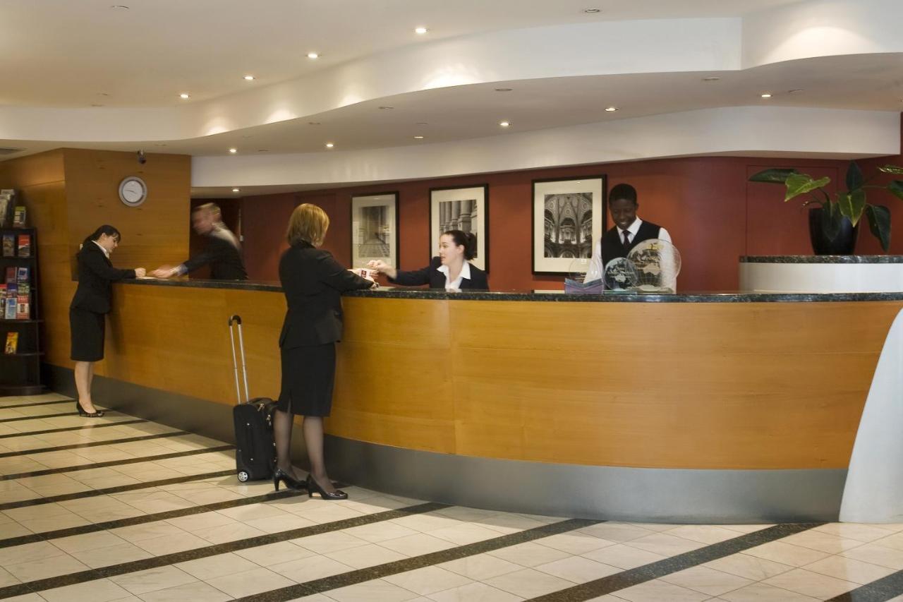 Clarion Suites Gateway Melbourne Exterior photo